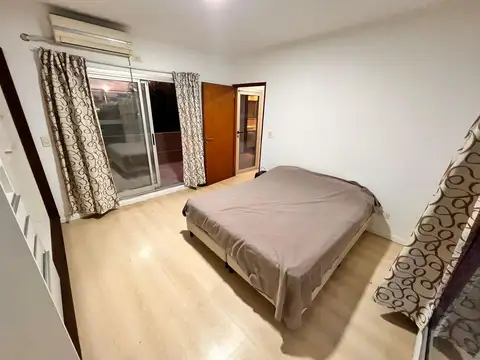 Casa 6 ambientes con 2 baños
