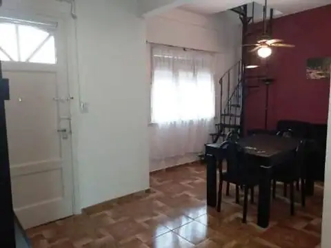 Depto Tipo Casa en Venta de 2 dormitorios