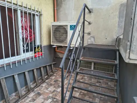 madero 1091 , Piso 0