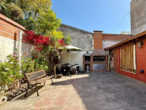 CASA 3 AMBIENTES VENTA POMPEYA APTA DESARROLLO