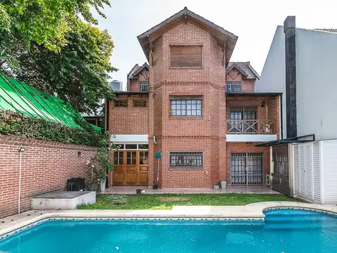 Venta Casa 5 ambientes con pileta, Ramos Mejia