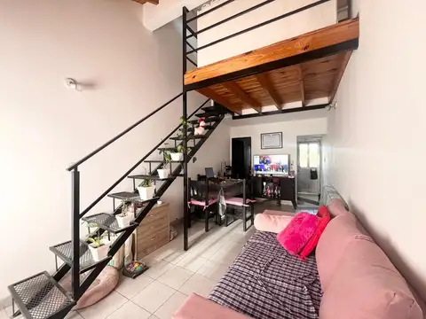 Depto Tipo Casa en Venta de 2 ambientes