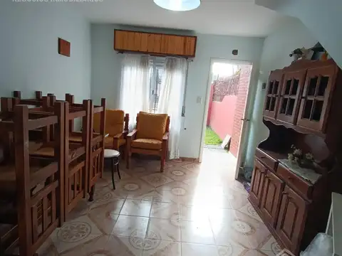 Depto Tipo Casa en Venta de 4 ambientes