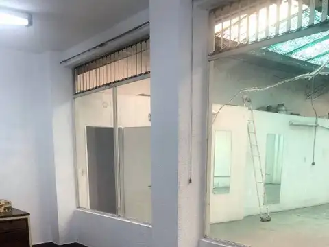 Casa en Venta con 9 cocheras