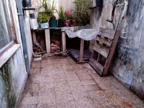 Depto Tipo Casa 4 ambientes con 1 baño
