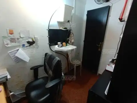 Local en Venta en Olivos, USD 160.000