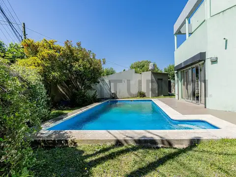 Casa en Venta en Villa Castells calle 5 y 495 | Lote 395 m² | 4 dormitorios
