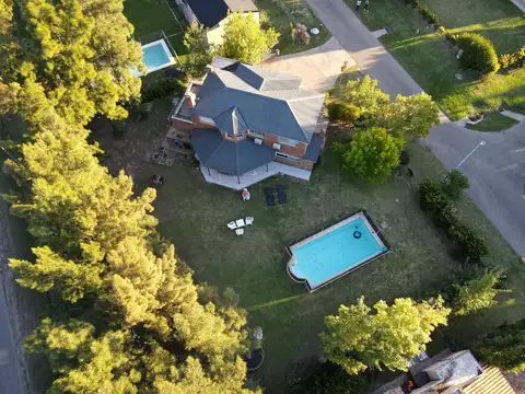 Casa en Alquiler al Oeste