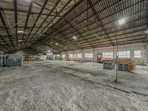 ALQUILER - DEPOSITO GALPON 2600 m2 - PARQUE INDUSTRIAL DUCILO