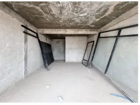 Local en Venta en General Fernandez Oro, USD 33.000