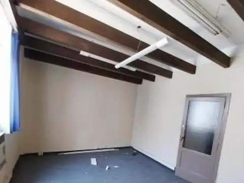 Hipolito Yrigoyen 800, Piso 5