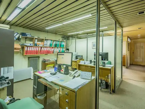 VENTA OFICINA EN MICROCENTRO