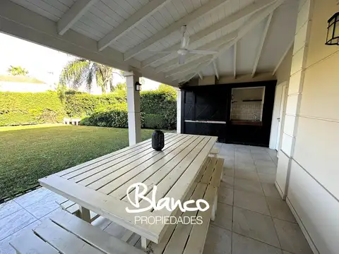 Casa en Venta de 4 dormitorios