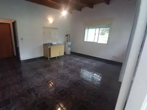 Casa en venta - 2 Dormitorios 1 Baño - Cochera - 1.250Mts2 - Raco, Tucuman