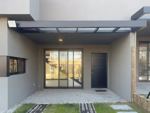 Venta Casa 3 Dormitorios En Carrasco Norte