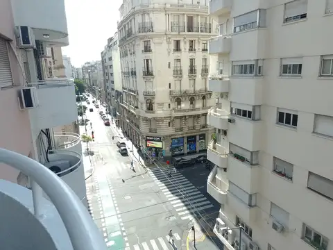 ALQUILER - CONGRESO MONSERRAT - 2 Ambientes Frente Balcón