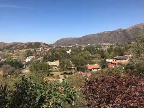 Casa 2 ambientes con 2 baños