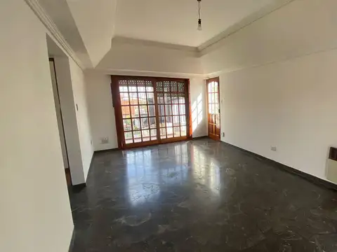 PH EN VENTA 3 AMBINTES SAN JUSTO P/ALTA APTO CREDITO CON PATIO OPORTUNIDAD