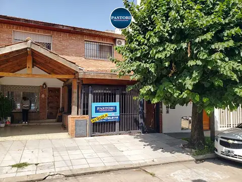 Alquiler de duplex en 3 ambientes con cochera en olivos.