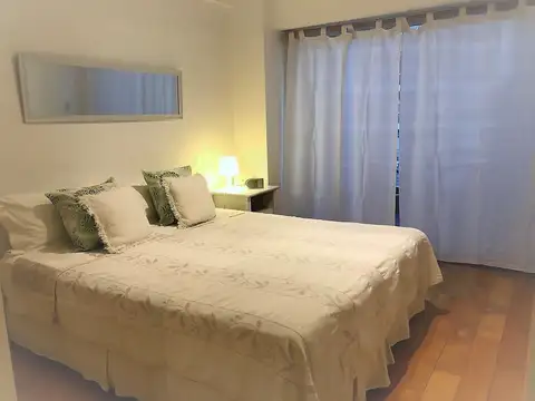 Julian alvarez 1900, Piso -----