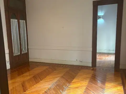 depto 3 ambientes UNICO edificio de patrimonio histórico