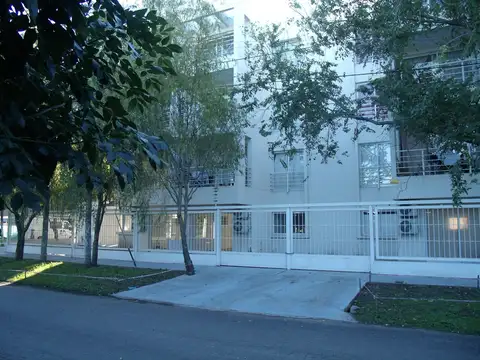 Departamento 2 ambientes con 10 baños