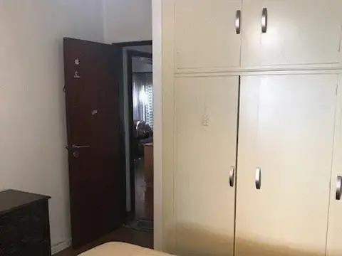 3 CASAS Y GALPON EN BLOCK MUY BUENO 