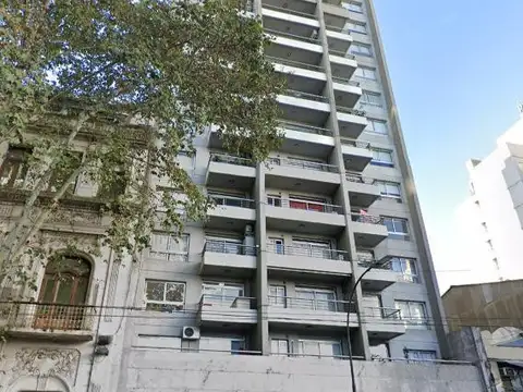 Av. Corrientes al 4200