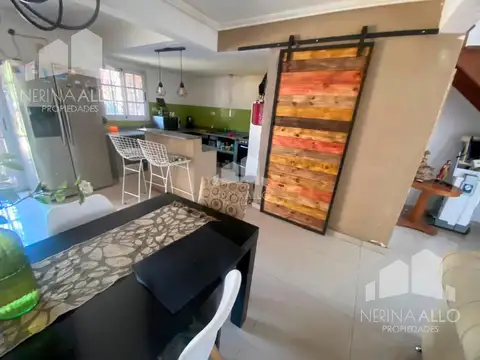 Depto Tipo Casa en Venta de 4 ambientes