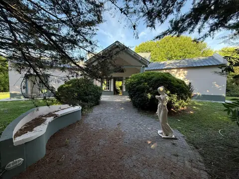 Alquiler Areco - Zona de quintas - casa 4 amb con pileta