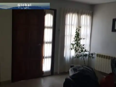 Casa en Venta en Neuquen, USD 400.000