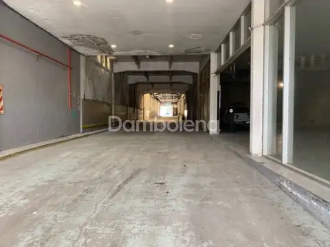 Local en Venta 40 años