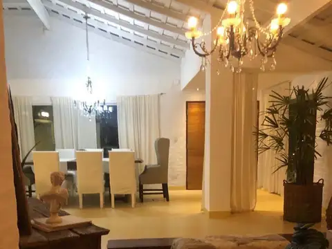 Casa  en Alquiler en Miraflores, Escobar, G.B.A. Zona Norte