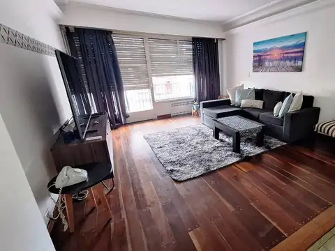 Av B Rivadavia 6000, Piso 7