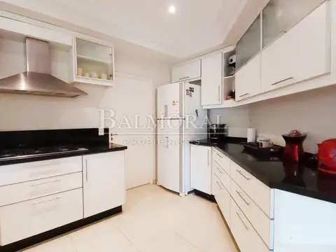 Casa 4 ambientes con 4 baños