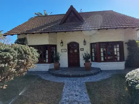 Casa en Country "Las Lajas", General Rodríguez