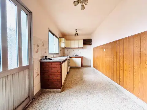 VENTA CASA,GARAGE, DEPOSITO LOCAL VALENTIN ALSINA