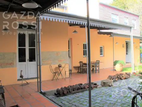 Casa 5 ambientes con 3 baños