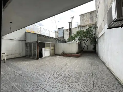 Avda Entre Ríos  al 1200