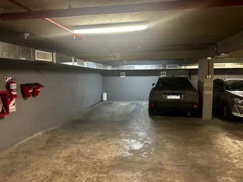 VENTA EXCTE COCHERA FIJA Y CUB - PALERMO HOLLYWOD