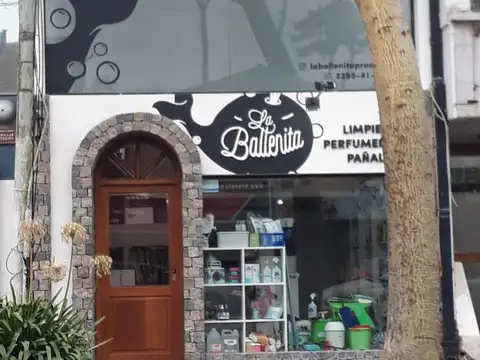 LOCAL COMERCIAL EN VENTA. SOBRE AV. BS.AS.