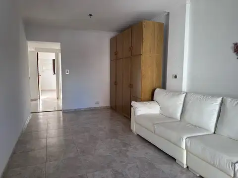 Departamento en Alquiler en Centro, $ 400.000
