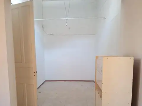 Casa 2 ambientes con 1 baño