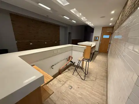 Local en Alquiler 60 años