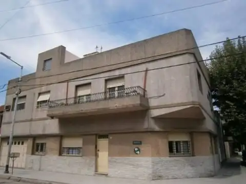 Coronel Dorrego 1800