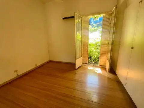 VENTA PH DOS AMBIENTES SIN EXPENSAS COLEGIALES