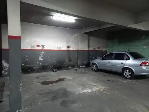 Se Venden 14 Cocheras Juntas o Separadas. Se Escuchan Ofertas.