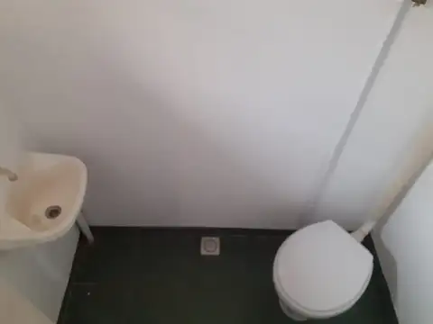 Local en Alquiler Via Púb.