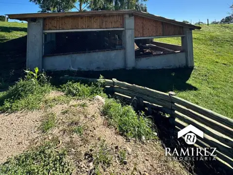 CASA DE CAMPO EN ATOS PAMPA + FRACCIÓN