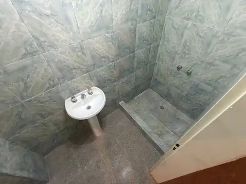 GALPON DE 290M2 EN VILLA MADERO